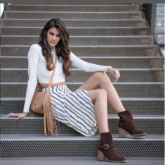 Isola Women's Lavoy Suede Brown Textured Ankle Boots Size 8.5 NEW - Picture 1 of 8